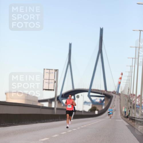 03.10.2024 - Köhlbrandbrückenlauf Fuchs,  Jonas http://msf.ph/oto/7194281 03.10.2024 09:34:07 Position 3 1006 meine-sportfotos.de
