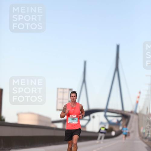 03.10.2024 - Köhlbrandbrückenlauf Fuchs,  Jonas http://msf.ph/oto/7194467 03.10.2024 09:34:14 Position 3 1006 meine-sportfotos.de