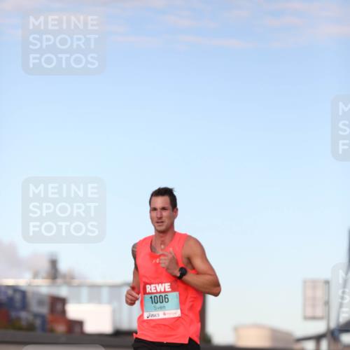 03.10.2024 - Köhlbrandbrückenlauf Fuchs,  Jonas http://msf.ph/oto/7194645 03.10.2024 09:34:18 Position 3 1006 meine-sportfotos.de