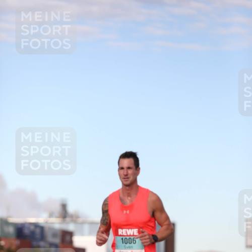 03.10.2024 - Köhlbrandbrückenlauf Fuchs,  Jonas http://msf.ph/oto/7194678 03.10.2024 09:34:18 Position 3 1006 meine-sportfotos.de