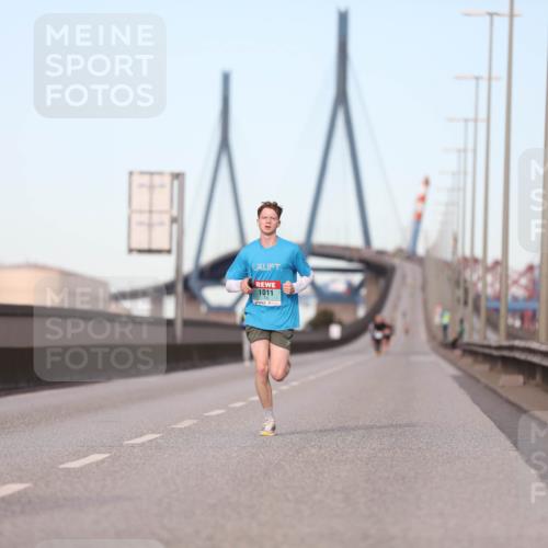 03.10.2024 - Köhlbrandbrückenlauf Fuchs,  Jonas http://msf.ph/oto/7195085 03.10.2024 09:34:35 Position 3 1011 meine-sportfotos.de