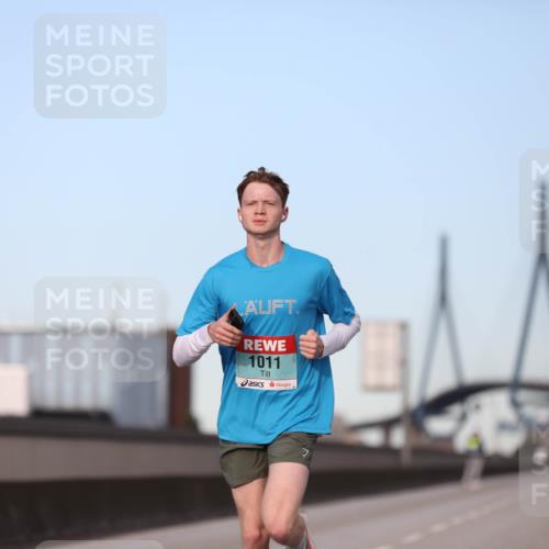 03.10.2024 - Köhlbrandbrückenlauf Fuchs,  Jonas http://msf.ph/oto/7195372 03.10.2024 09:34:39 Position 3 1011 meine-sportfotos.de