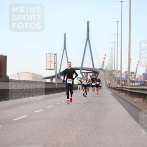 03.10.2024 - Köhlbrandbrückenlauf Fuchs,  Jonas http://msf.ph/oto/7195570 03.10.2024 09:35:06 Position 3 1099 meine-sportfotos.de