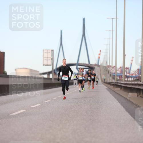 03.10.2024 - Köhlbrandbrückenlauf Fuchs,  Jonas http://msf.ph/oto/7195598 03.10.2024 09:35:06 Position 3 1099 meine-sportfotos.de