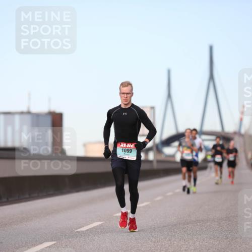 03.10.2024 - Köhlbrandbrückenlauf Fuchs,  Jonas http://msf.ph/oto/7195744 03.10.2024 09:35:10 Position 3 1099 meine-sportfotos.de
