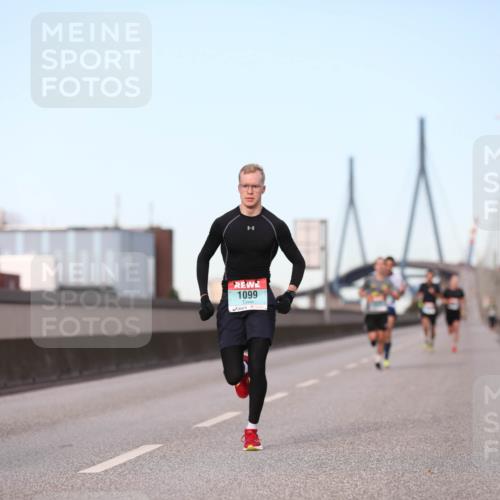 03.10.2024 - Köhlbrandbrückenlauf Fuchs,  Jonas http://msf.ph/oto/7195850 03.10.2024 09:35:11 Position 3 1099 meine-sportfotos.de