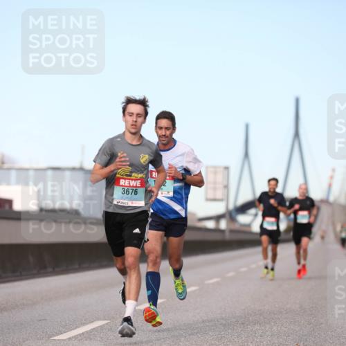 03.10.2024 - Köhlbrandbrückenlauf Fuchs,  Jonas http://msf.ph/oto/7196265 03.10.2024 09:35:16 Position 3 3676 meine-sportfotos.de