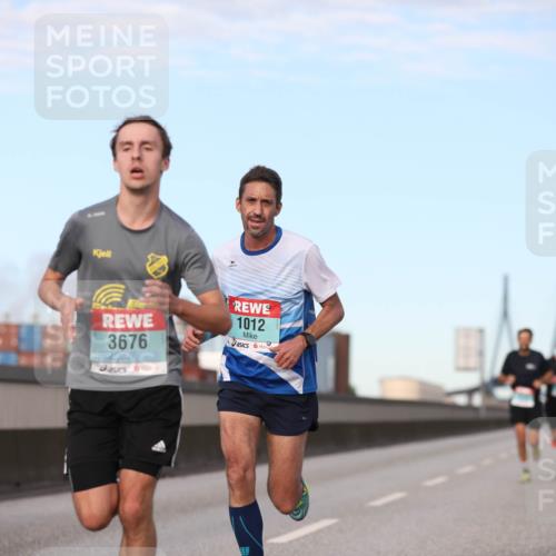 03.10.2024 - Köhlbrandbrückenlauf Fuchs,  Jonas http://msf.ph/oto/7196325 03.10.2024 09:35:18 Position 3 3676, 1012 meine-sportfotos.de