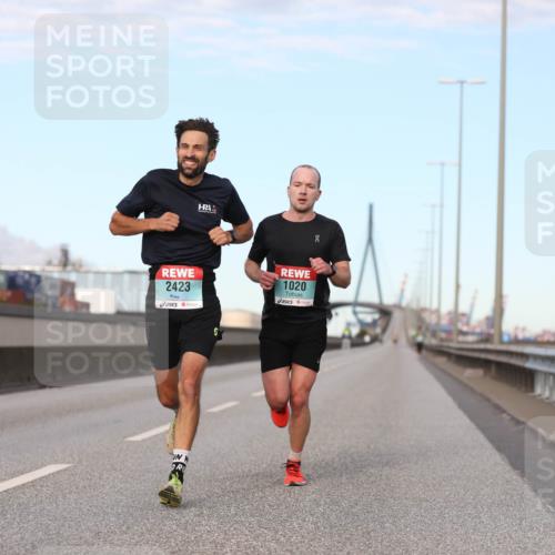 03.10.2024 - Köhlbrandbrückenlauf Fuchs,  Jonas http://msf.ph/oto/7196696 03.10.2024 09:35:22 Position 3 2423, 1020, 50 meine-sportfotos.de
