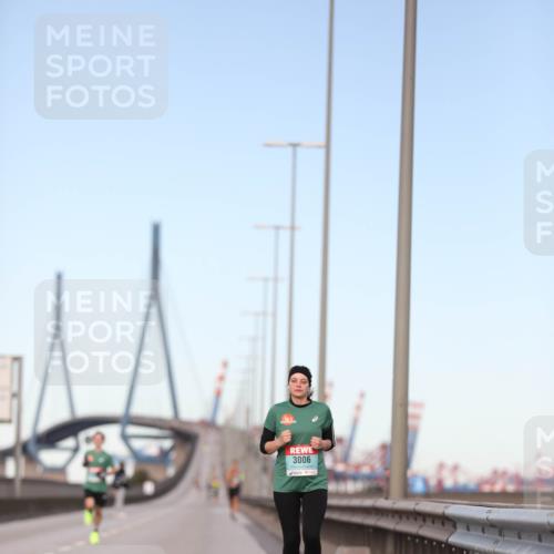 03.10.2024 - Köhlbrandbrückenlauf Fuchs,  Jonas http://msf.ph/oto/7196797 03.10.2024 09:35:45 Position 3 3006 meine-sportfotos.de