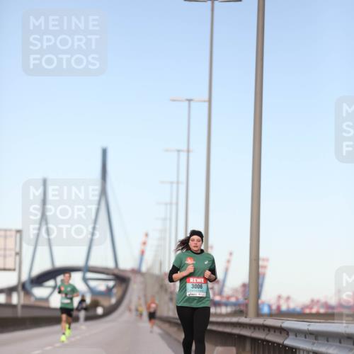 03.10.2024 - Köhlbrandbrückenlauf Fuchs,  Jonas http://msf.ph/oto/7196806 03.10.2024 09:35:45 Position 3 3006 meine-sportfotos.de
