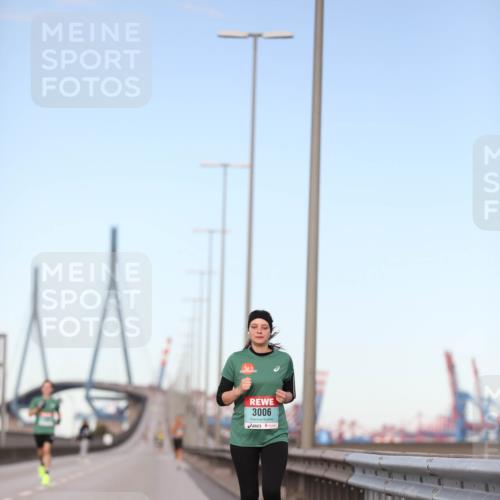 03.10.2024 - Köhlbrandbrückenlauf Fuchs,  Jonas http://msf.ph/oto/7196812 03.10.2024 09:35:47 Position 3 3006 meine-sportfotos.de