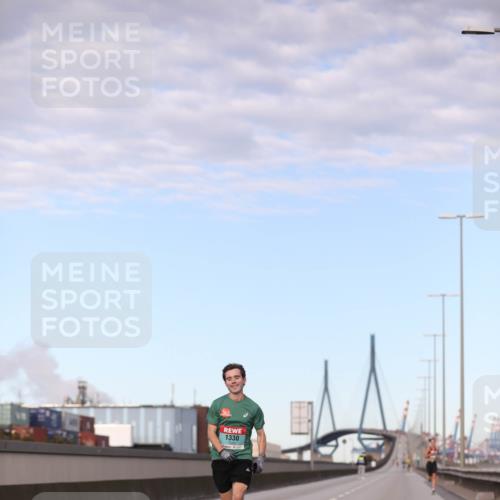 03.10.2024 - Köhlbrandbrückenlauf Fuchs,  Jonas http://msf.ph/oto/7196952 03.10.2024 09:35:55 Position 3 1330 meine-sportfotos.de