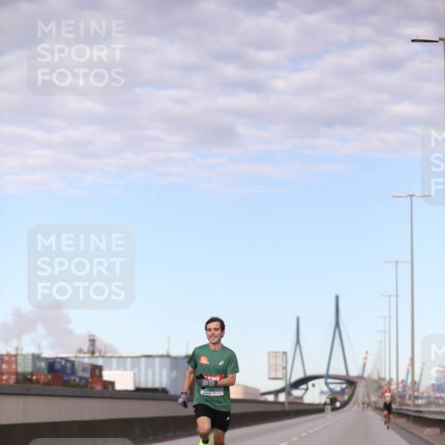 03.10.2024 - Köhlbrandbrückenlauf Fuchs,  Jonas http://msf.ph/oto/7196964 03.10.2024 09:35:55 Position 3  meine-sportfotos.de