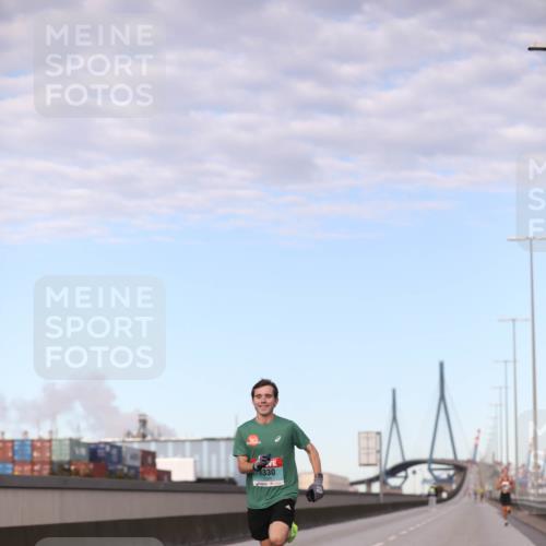 03.10.2024 - Köhlbrandbrückenlauf Fuchs,  Jonas http://msf.ph/oto/7196989 03.10.2024 09:35:56 Position 3 1330 meine-sportfotos.de