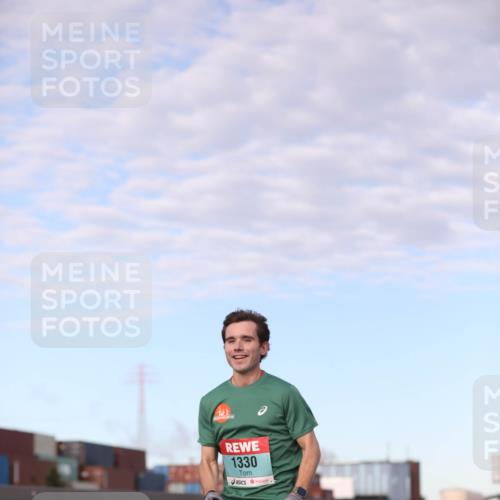 03.10.2024 - Köhlbrandbrückenlauf Fuchs,  Jonas http://msf.ph/oto/7197128 03.10.2024 09:35:57 Position 3 1330 meine-sportfotos.de