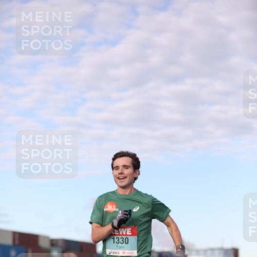 03.10.2024 - Köhlbrandbrückenlauf Fuchs,  Jonas http://msf.ph/oto/7197150 03.10.2024 09:35:57 Position 3 1330 meine-sportfotos.de