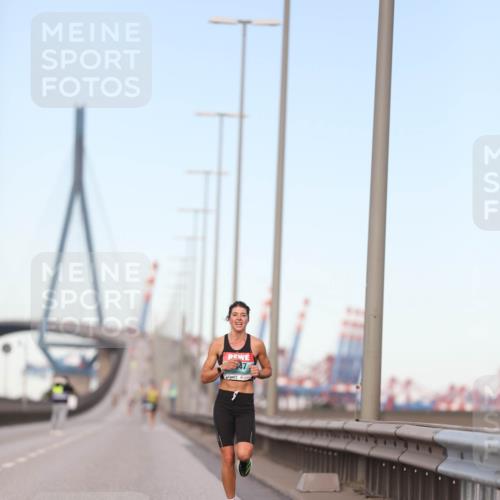 03.10.2024 - Köhlbrandbrückenlauf Fuchs,  Jonas http://msf.ph/oto/7197233 03.10.2024 09:36:00 Position 3 47 meine-sportfotos.de