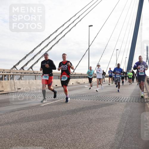 03.10.2024 - Köhlbrandbrückenlauf Matties Gatica Varas http://msf.ph/oto/7197242 03.10.2024 09:28:42 Position 2 2086, 2090, 32, 1259 meine-sportfotos.de