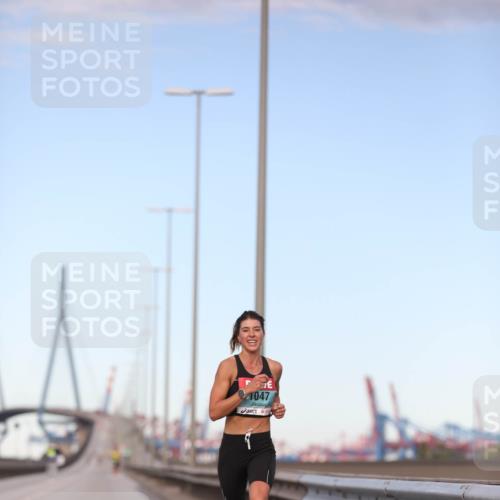 03.10.2024 - Köhlbrandbrückenlauf Fuchs,  Jonas http://msf.ph/oto/7197488 03.10.2024 09:36:04 Position 3 1047 meine-sportfotos.de