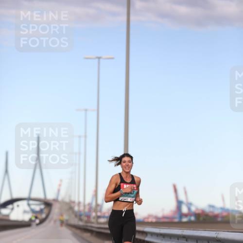 03.10.2024 - Köhlbrandbrückenlauf Fuchs,  Jonas http://msf.ph/oto/7197505 03.10.2024 09:36:04 Position 3 1047 meine-sportfotos.de