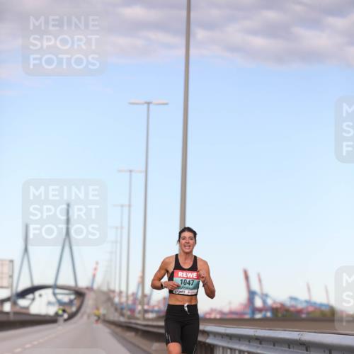 03.10.2024 - Köhlbrandbrückenlauf Fuchs,  Jonas http://msf.ph/oto/7197524 03.10.2024 09:36:04 Position 3 1047 meine-sportfotos.de