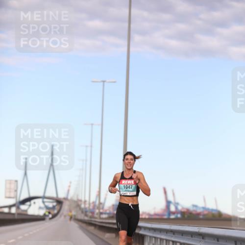 03.10.2024 - Köhlbrandbrückenlauf Fuchs,  Jonas http://msf.ph/oto/7197536 03.10.2024 09:36:04 Position 3 1047 meine-sportfotos.de