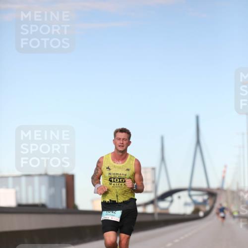 03.10.2024 - Köhlbrandbrückenlauf Fuchs,  Jonas http://msf.ph/oto/7197761 03.10.2024 09:36:34 Position 3 100, 7042 meine-sportfotos.de