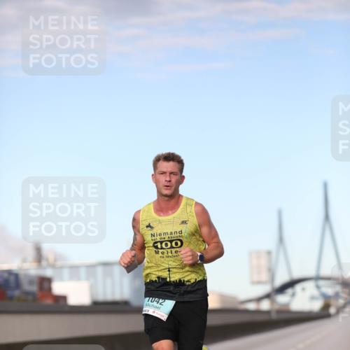 03.10.2024 - Köhlbrandbrückenlauf Fuchs,  Jonas http://msf.ph/oto/7197804 03.10.2024 09:36:35 Position 3 100, 1042 meine-sportfotos.de