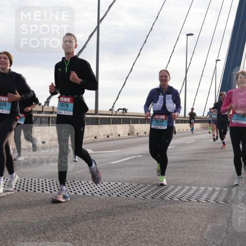 03.10.2024 - Köhlbrandbrückenlauf Matties Gatica Varas http://msf.ph/oto/7197985 03.10.2024 09:28:56 Position 2 1526, 1079, 2812, 1608 meine-sportfotos.de