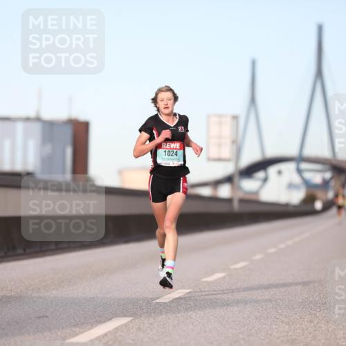 03.10.2024 - Köhlbrandbrückenlauf Fuchs,  Jonas http://msf.ph/oto/7198077 03.10.2024 09:37:02 Position 3 1024 meine-sportfotos.de