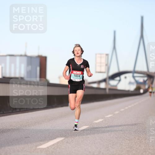03.10.2024 - Köhlbrandbrückenlauf Fuchs,  Jonas http://msf.ph/oto/7198093 03.10.2024 09:37:02 Position 3 1024 meine-sportfotos.de