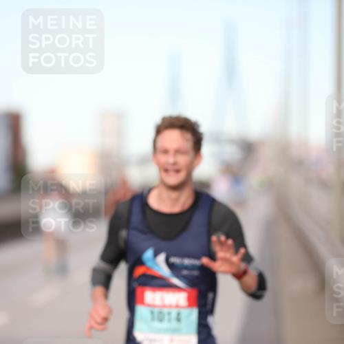 03.10.2024 - Köhlbrandbrückenlauf Fuchs,  Jonas http://msf.ph/oto/7198727 03.10.2024 09:37:56 Position 3 1014 meine-sportfotos.de