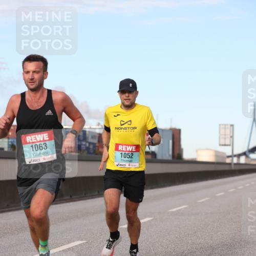 03.10.2024 - Köhlbrandbrückenlauf Fuchs,  Jonas http://msf.ph/oto/7198892 03.10.2024 09:38:02 Position 3 1063, 1052 meine-sportfotos.de