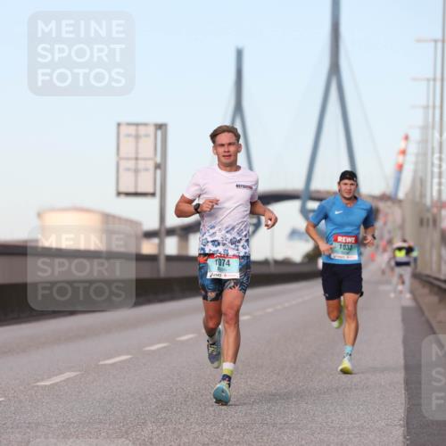 03.10.2024 - Köhlbrandbrückenlauf Fuchs,  Jonas http://msf.ph/oto/7198965 03.10.2024 09:38:06 Position 3 1074, 1033 meine-sportfotos.de
