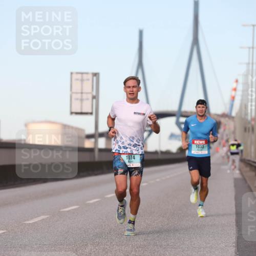 03.10.2024 - Köhlbrandbrückenlauf Fuchs,  Jonas http://msf.ph/oto/7198988 03.10.2024 09:38:06 Position 3 1074, 1033 meine-sportfotos.de