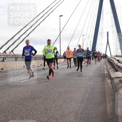 03.10.2024 - Köhlbrandbrückenlauf Matties Gatica Varas http://msf.ph/oto/7199247 03.10.2024 09:29:30 Position 2 1894, 2598 meine-sportfotos.de