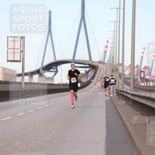03.10.2024 - Köhlbrandbrückenlauf Fuchs,  Jonas http://msf.ph/oto/7199253 03.10.2024 09:38:13 Position 3 1032 meine-sportfotos.de