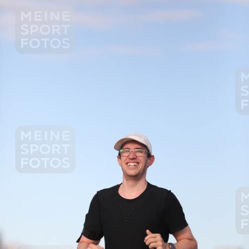 03.10.2024 - Köhlbrandbrückenlauf Fuchs,  Jonas http://msf.ph/oto/7199403 03.10.2024 09:38:23 Position 3 1032 meine-sportfotos.de