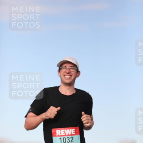 03.10.2024 - Köhlbrandbrückenlauf Fuchs,  Jonas http://msf.ph/oto/7199429 03.10.2024 09:38:23 Position 3 1032 meine-sportfotos.de