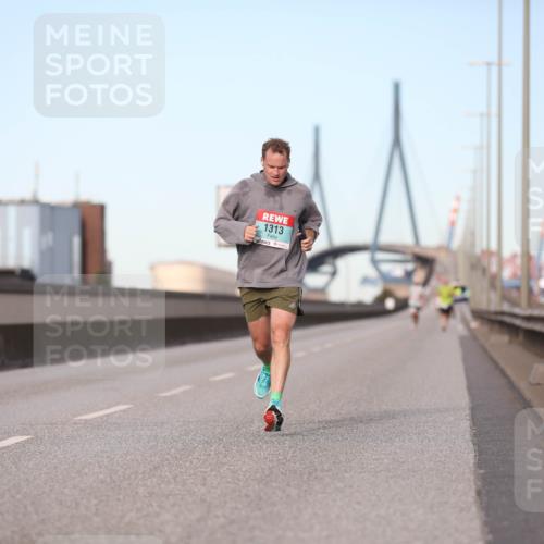 03.10.2024 - Köhlbrandbrückenlauf Fuchs,  Jonas http://msf.ph/oto/7199762 03.10.2024 09:38:50 Position 3 1313 meine-sportfotos.de