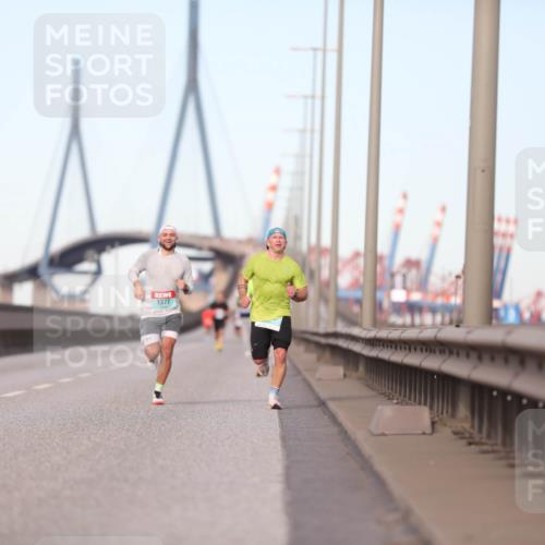 03.10.2024 - Köhlbrandbrückenlauf Fuchs,  Jonas http://msf.ph/oto/7199969 03.10.2024 09:39:04 Position 3 1377 meine-sportfotos.de