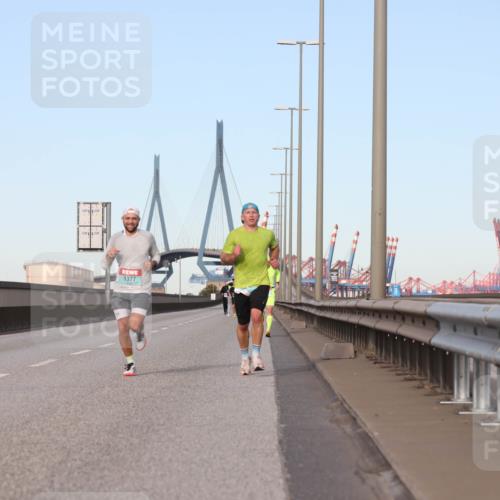 03.10.2024 - Köhlbrandbrückenlauf Fuchs,  Jonas http://msf.ph/oto/7200086 03.10.2024 09:39:08 Position 3 1377 meine-sportfotos.de