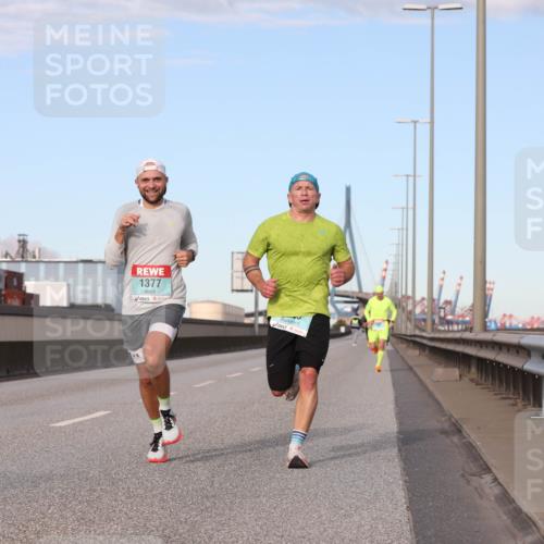 03.10.2024 - Köhlbrandbrückenlauf Fuchs,  Jonas http://msf.ph/oto/7200238 03.10.2024 09:39:11 Position 3 1377 meine-sportfotos.de