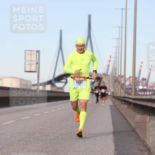 03.10.2024 - Köhlbrandbrückenlauf Fuchs,  Jonas http://msf.ph/oto/7200426 03.10.2024 09:39:15 Position 3 1051 meine-sportfotos.de