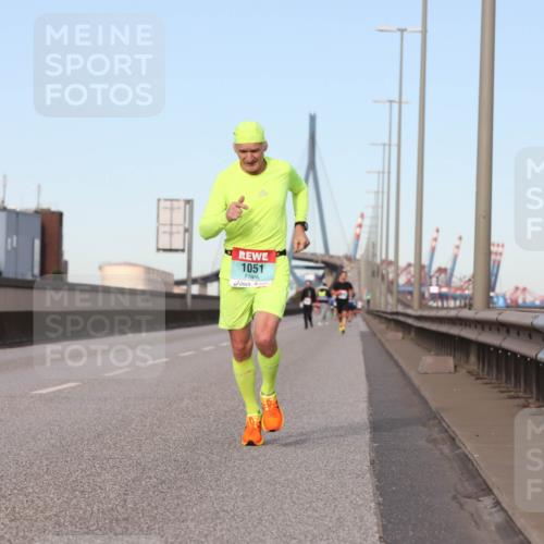 03.10.2024 - Köhlbrandbrückenlauf Fuchs,  Jonas http://msf.ph/oto/7200466 03.10.2024 09:39:17 Position 3 1051 meine-sportfotos.de