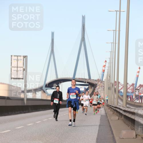 03.10.2024 - Köhlbrandbrückenlauf Fuchs,  Jonas http://msf.ph/oto/7200672 03.10.2024 09:39:33 Position 3  meine-sportfotos.de