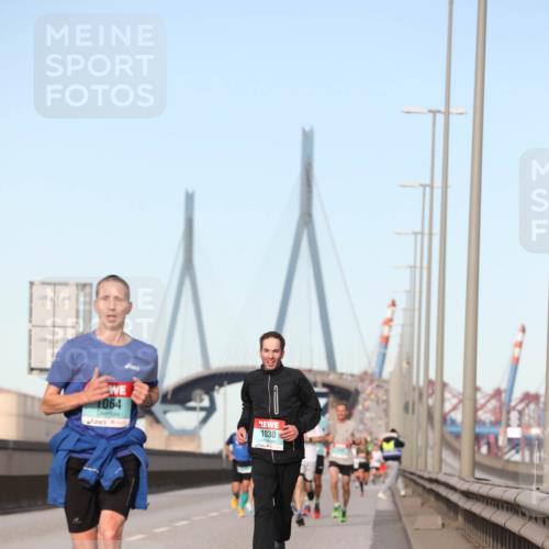 03.10.2024 - Köhlbrandbrückenlauf Fuchs,  Jonas http://msf.ph/oto/7200812 03.10.2024 09:39:38 Position 3 1064, 1030 meine-sportfotos.de