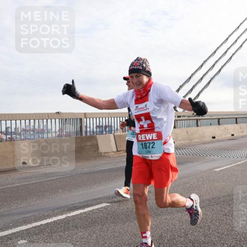 03.10.2024 - Köhlbrandbrückenlauf Matties Gatica Varas http://msf.ph/oto/7200899 03.10.2024 09:30:14 Position 2 203, 1872, 2132 meine-sportfotos.de