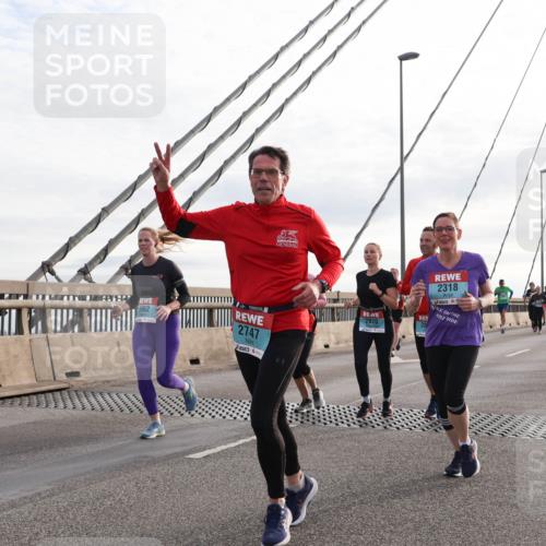 03.10.2024 - Köhlbrandbrückenlauf Matties Gatica Varas http://msf.ph/oto/7200998 03.10.2024 09:30:17 Position 2 2870, 28, 1662, 2747, 2318, 2630 meine-sportfotos.de